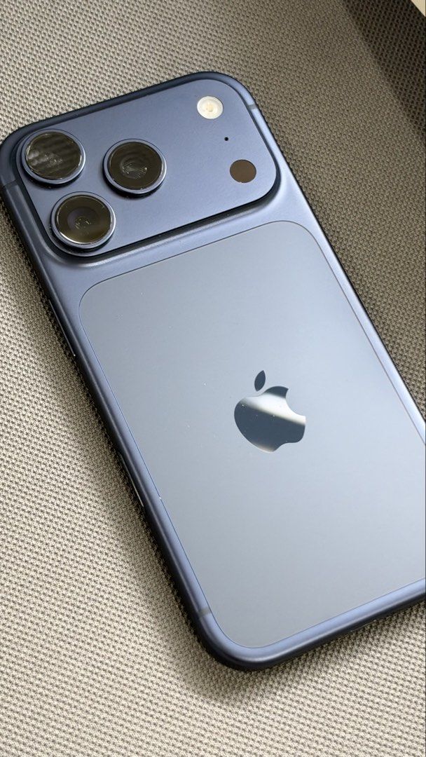Apple iPhone 17 Pro 1TB (Category: iPhone 17 Series) located in Manila. Submitted by jo_yoda (Listing ID 1469963251, Image 1). Description: 💙 FOR SALE: iPhone 17 Pro 1TB — DEEP BLUE 📱 Selling my iPhone 17 Pro in the gorgeous Deep Blue finish! ✨ For those looking for a premium iPhone with massive storage, this is for you! 📱 UNIT DETAILS • Model: iPhone 17 Pro • Color: Deep Blue 💙 • Storage: 1TB • Battery Health: 91% • Condition: LIKE NEW • Phy