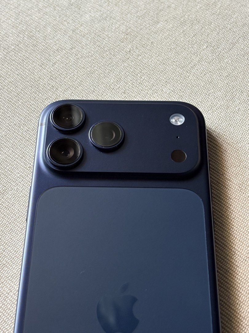 Apple iPhone 17 Pro Max (Category: iPhone 17 Series) located in Las Pinas. Submitted by cartby_a (Listing ID 1470039026, Image 3). Description: FOR SALE: iPhone 17 Pro Max 256GB – Deep Blue Details: * 256GB Storage * 100% Battery Health * Only 189 Battery Cycles * Barely Used – Excellent Condition * Purchased March 2026 * With Original Box * SMART-locked (SMART network) * Under Warranty Mode of Payment (MOP): Cash / GoTyme / BPI Meetup Location: 