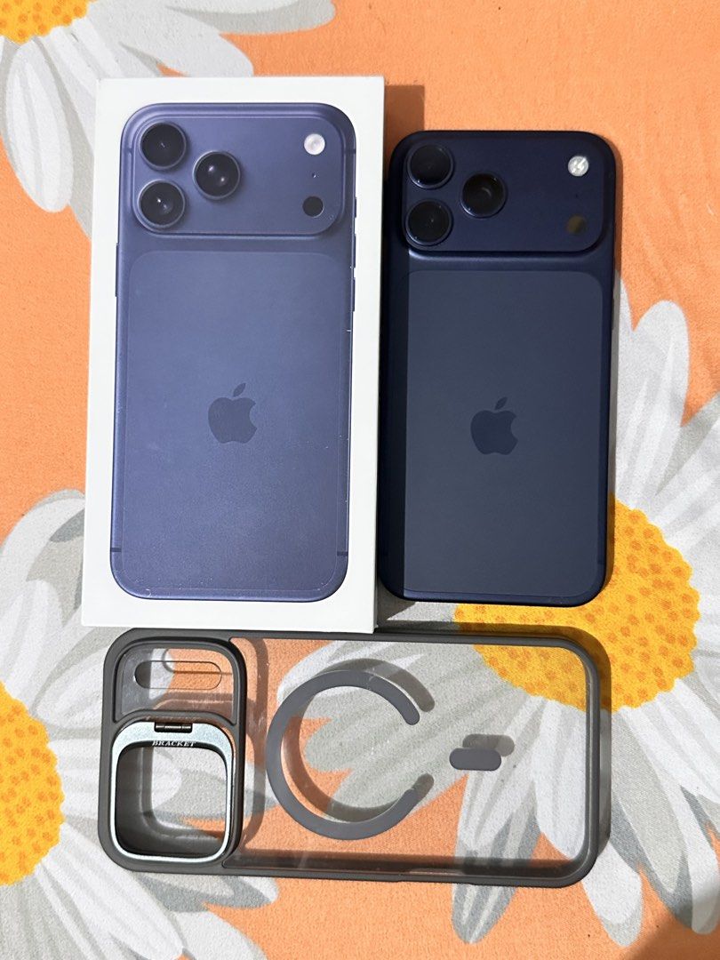 Apple iPhone 17 Pro Max 256GB Deep Blue (Category: iPhone 17 Series) located in Cavite. Submitted by bunnyburrito_ (Listing ID 1470043781, Image 1). Description: - Model: Apple iPhone - Color: Dark Blue - Storage: 256GB - Battery Health: 93% (351 cycle counts) - Status: Factory unlocked / No SIM restrictions - Inclusions: Original retail box and clear protective case with built-in kickstand.