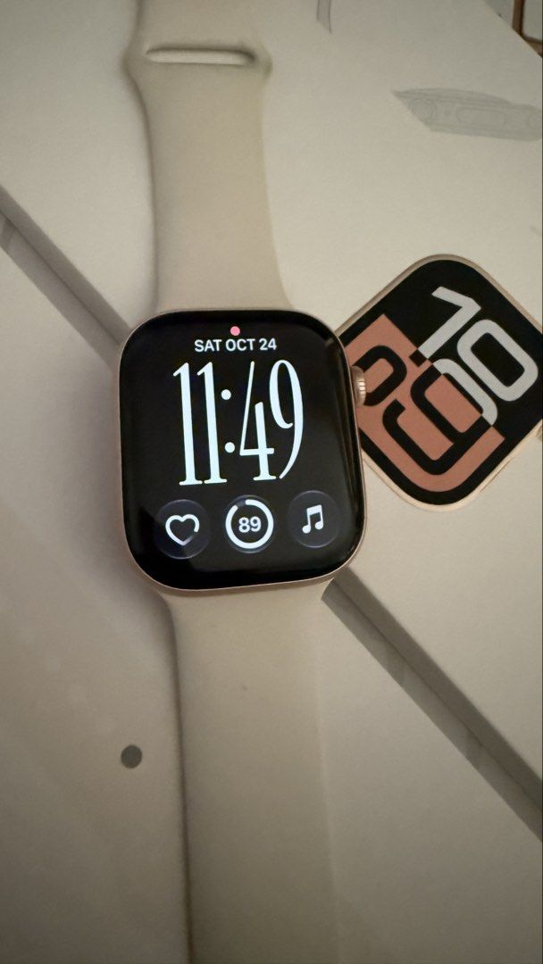 Apple watch series 10 46mm (Category: Wearables & Smart Watches) located in Taguig. Submitted by jeimso (Listing ID 1469975942, Image 1). Description: Apple watch series 10 rosegold Complete with box and charger Batt health: 95% Rfs: upgrade .