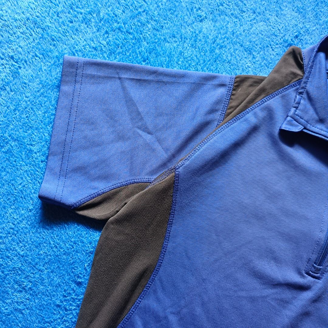 ARC'TERYX Blue Activewear Quarter Zip Tee (Category: Activewear) located in Antipolo. Submitted by juliane_thrift-declutters (Listing ID 1469973244, Image 3). Description: ARC'TERYX Blue Activewear Quarter Zip Tee Dimes: 26×20 Size: Medium on tag Best fit to Medium • Issue: None • Tags: Complete Wash tags • Color rate: 9.3/10 • Overall Condition: 9/10 * Color may vary due to lighting .