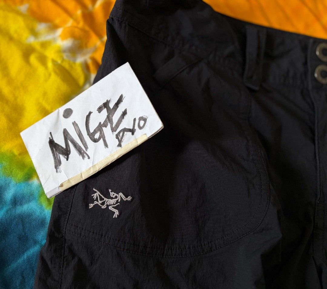 Arc'teryx Parapet Hiking Shorts (Category: Shorts) located in Davao. Submitted by juanmigzdvo (Listing ID 1469993686, Image 2). Description: Arc’teryx Parapet Hiking Shorts (Womens) Excellent ✅ size: Small (2) “29-31 W x 13 L” Php 850.00 PM for more Inquiry 😁….
