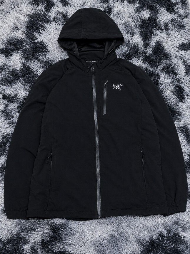 Arc'teryx softshell reflective logo (Category: Coats, Jackets and Outerwear) located in Bacolod City. Submitted by wepthriftstyle (Listing ID 1470076595, Image 1). Description: Arc'teryx softshell reflective logo SIZE/DIMES: Large 22 width 28 length no issue excellent actual color: black color rate: 10/10 complete tags print tag and washtag zippers and laces still intact waterproof softshell double lining breathable mesh inner unli vouch unli vid