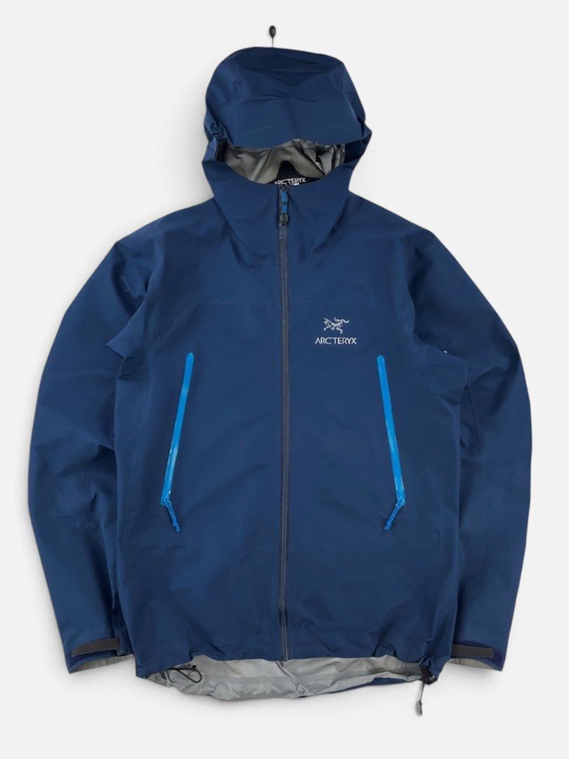 ARCTERYX ZETA LT JACKET (Category: Coats, Jackets and Outerwear) located in Dasmarinas. Submitted by nvrgobrkagain. (Listing ID 1469956562, Image 1). Description: -Arcteryx waterproof lightweight jacket for outdoor/layer WIDTH : 22.5 IN LENGTH : 28 IN.