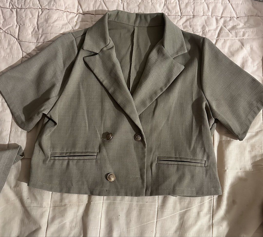 Army Green Coords (Category: Sets or Coordinates) located in Quezon City. Submitted by hennessyscloset (Listing ID 1470113664, Image 2). Description: Preloved Coords, this is a nice pair of clothes. Selling it because it no longer fit on me after I gave birth..