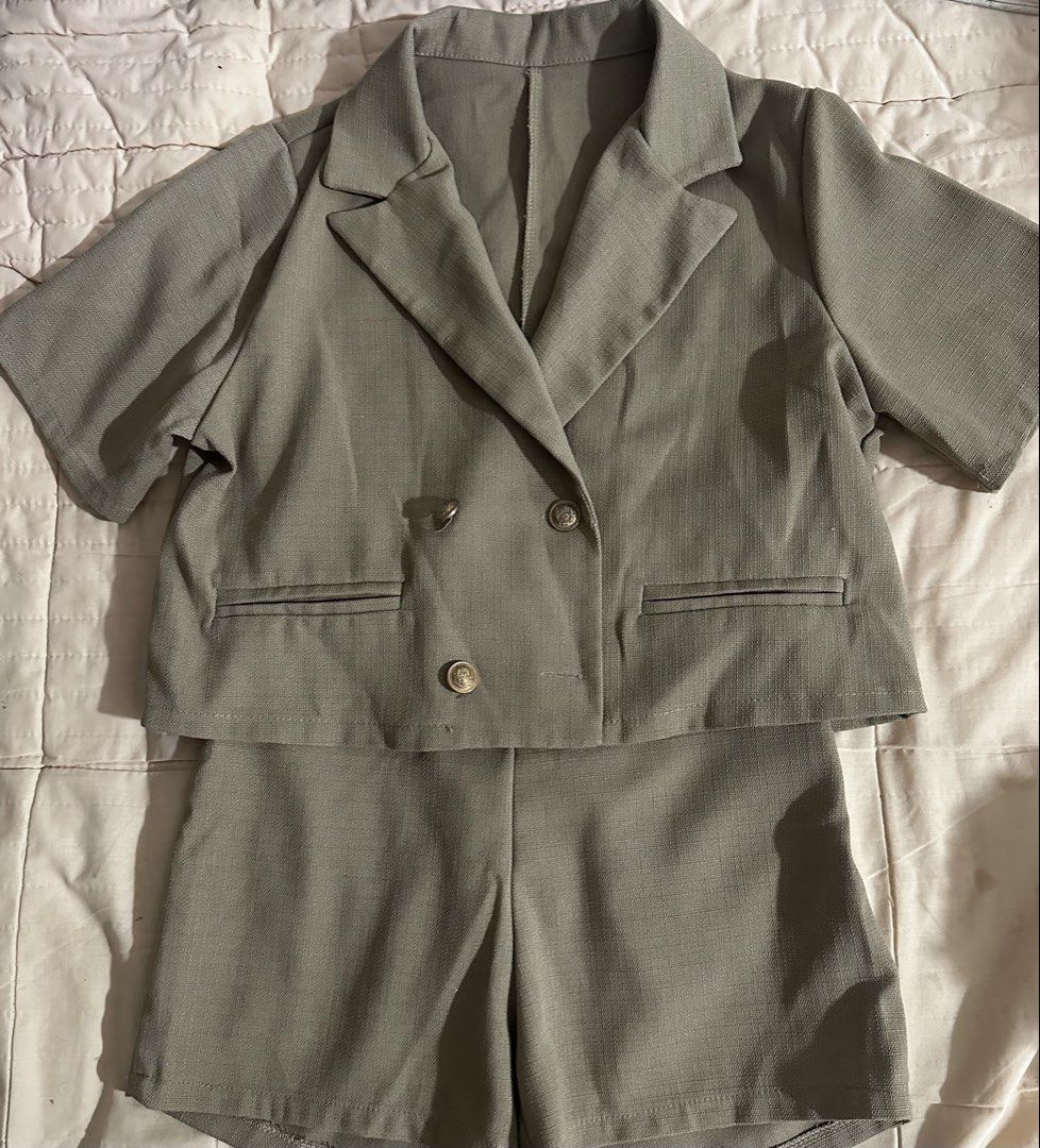 Army Green Coords (Category: Sets or Coordinates) located in Quezon City. Submitted by hennessyscloset (Listing ID 1470113664, Image 1). Description: Preloved Coords, this is a nice pair of clothes. Selling it because it no longer fit on me after I gave birth..