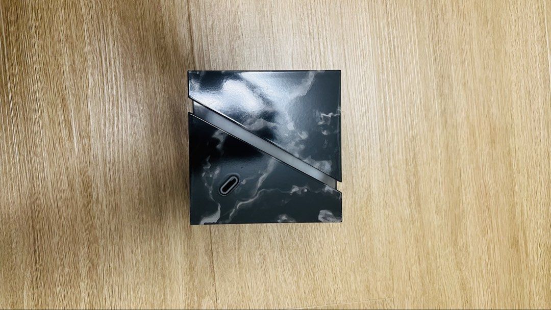 Aroma Diffuser (Category: Home Fragrance) located in Singapore. Submitted by riffsrecords (Listing ID 1470037143, Image 2). Description: Aroma Diffuser - Bought but unused - Power cable and manual included - Aroma not included - Not for fussy buyers - See photos for details.