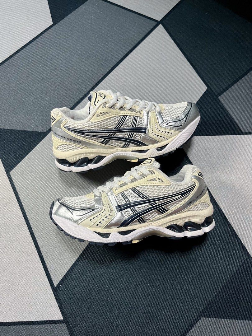 ASICS GEL KAYANO 14 (Category: Sneakers) located in Butuan. Submitted by jacobfrost (Listing ID 1470080400, Image 1). Description: Size 6 us womens 37 eur 23 cm Excellent condition very minor sign of usage Authentic DM 📥.