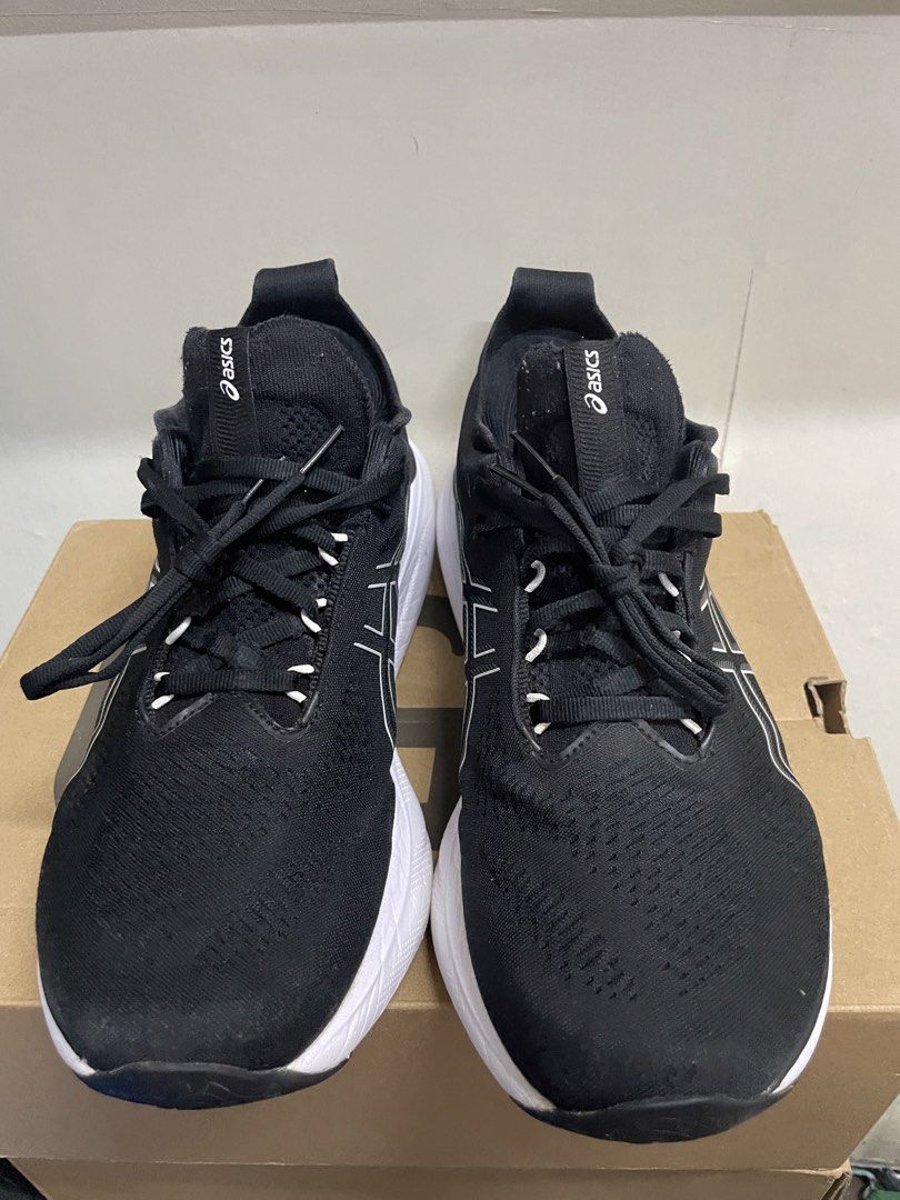 Asics Gel Nimbus Black/ White US10.5 (Category: Sneakers) located in Quezon City. Submitted by drake0302 (Listing ID 1470056810, Image 2). Description: For sale: asics gel nimbus black / white US10.5 , no box , authentic.