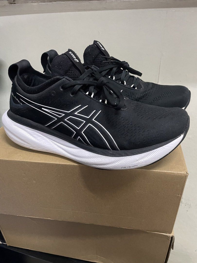 Asics Gel Nimbus Black/ White US10.5 (Category: Sneakers) located in Quezon City. Submitted by drake0302 (Listing ID 1470056810, Image 3). Description: For sale: asics gel nimbus black / white US10.5 , no box , authentic.