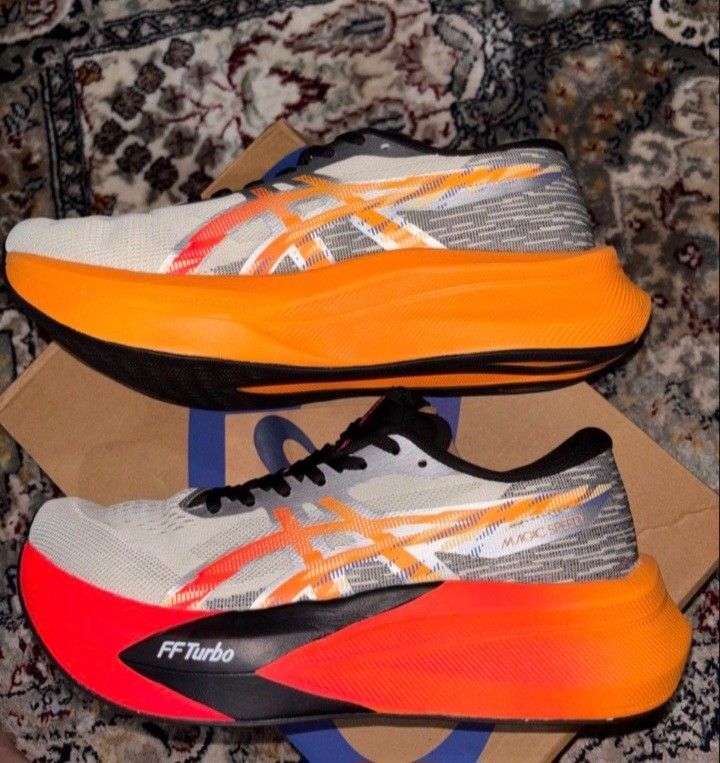 ASICS MAGIC SPEED 5 RUNNING SHOES (Category: Sneakers) located in Manila. Submitted by noblecrystal2026 (Listing ID 1470082628, Image 1). Description: Brandnew Authentic PALE OAK YELLOW FELLOW 39.5 EU 6.5 womens Ships nationwide loc Angono Rizal.