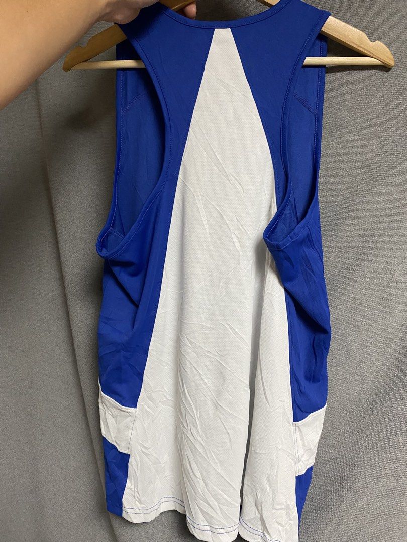 Asics Singlet (Category: Tshirts & Polo Shirts ) located in Cabuyao City. Submitted by ukaythriftshirt (Listing ID 1470062419, Image 3). Description: Asics Singlet Good as new Super Lightweigt Large Dimes 20-27 Color rate 9/10 No issue - 550 .