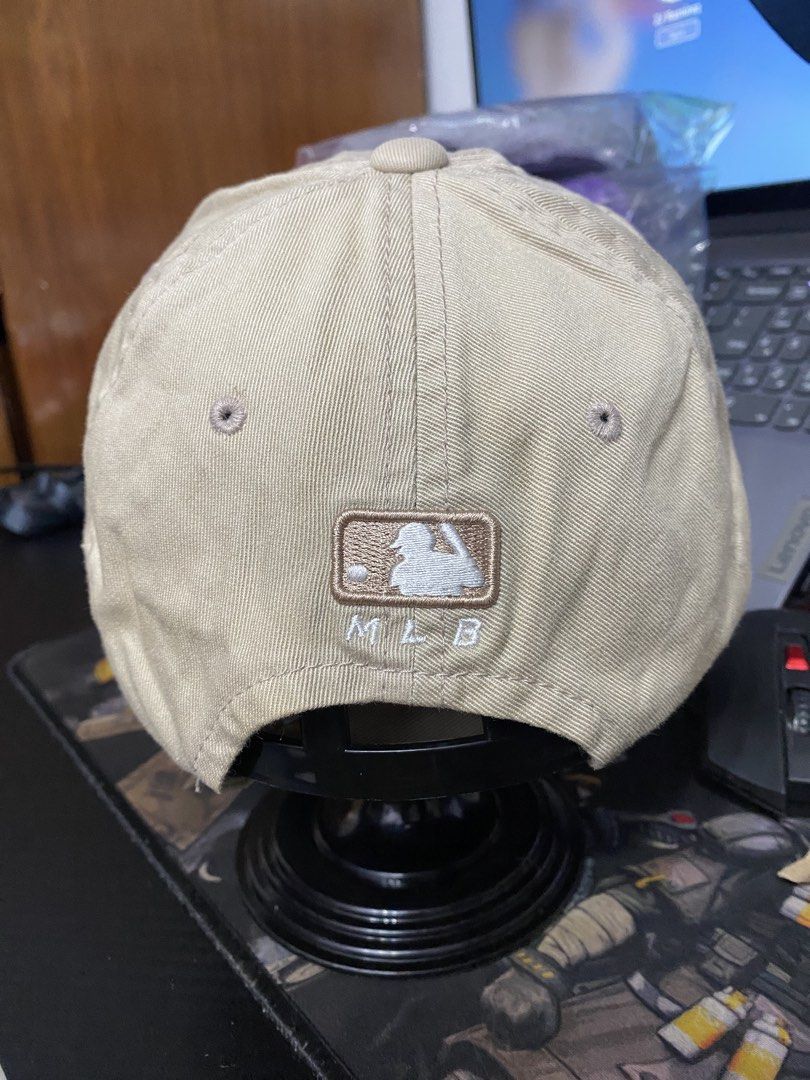 Authentic 2019 MLB Korea CP77 Ball Cap (Category: Caps & Hats) located in Quezon City. Submitted by freshfitsbyja (Listing ID 1470097094, Image 3). Description: MLB New York Yankees Beige Baseball Cap Color Rate: 10/10 Condition: Good - Excellent Minor Stitching Flaw (See Last Pic).
