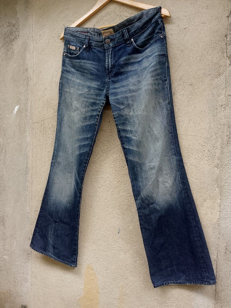 AUTHENTIC! " CALVIN KLEIN (y2k flared) WOMEN " (Category: Jeans) located in Danao, Cebu. Submitted by psychypymb40965 (Listing ID 1470050572, Image 2). Description: details are in first photo ‎pm/dm for other details,issues or transactions ‎negotiable! 👊😁 ‎2nd Account Available Shoes, Bags, Sandals, Slippers & more footwear just click the link below 💚👇😁❤️ or follow for update stocks. ‎https://www.carousell.ph/u/azaiahnere02/?t-id=PJuARdaOwh_