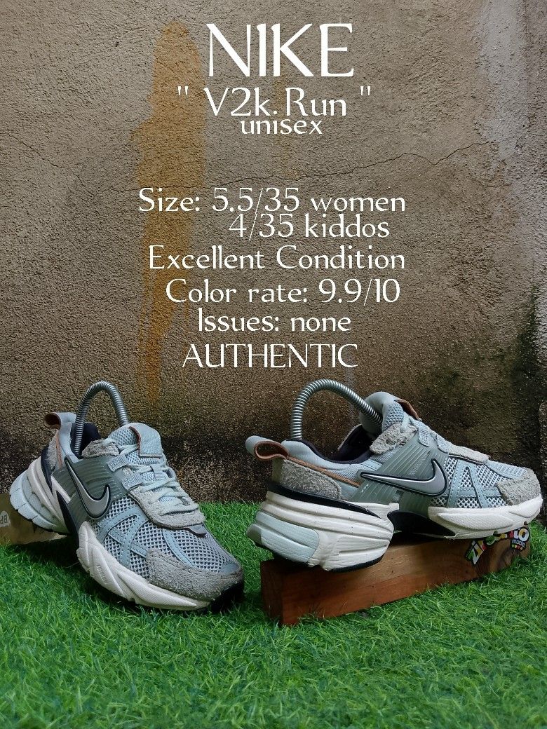 AUTHENTIC! " NIKE (V2k Run) UNISEX " (Category: Sneakers) located in Manila. Submitted by azaiahnere02 (Listing ID 1470044579, Image 1). Description: details are in first photo ‎pm/dm for other details,issues or transactions ‎negotiable! 👊😁 ‎2nd Account Available Shirts, Jeans, Jackets, Shorts & more garments just click the link in descriptions of the item 💚👇😁❤️ or follow for update stocks. ‎https://www.carousell.ph/u/psychypymb40965/?t-id=P