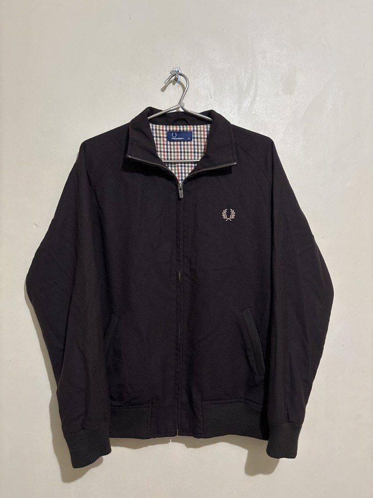 Authentic Fred Perry Harrington Jacket (Category: Coats, Jackets and Outerwear) located in Muntinlupa City. Submitted by owrayttttt (Listing ID 1470116697, Image 1). Description: - Authentic Fred Perry Harrington Jacket - Complete tags - Dimes is 23x27 - Minor flaw, scratch on the back part of the collar, not noticeable when folded - free shipping via j&t.