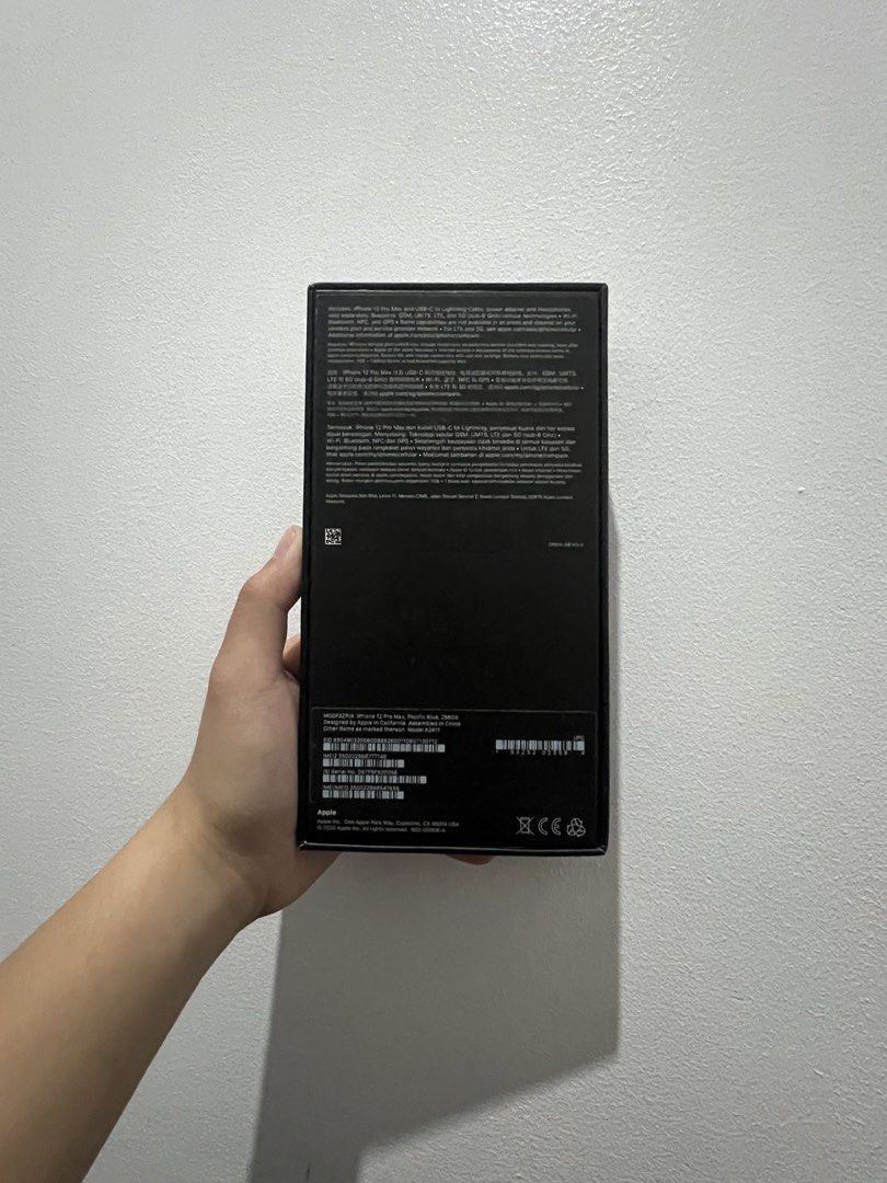 Authentic Iphone 12 Pro Max Box (Category: iPhone 12 Series) located in Manila. Submitted by gatrading (Listing ID 1470120246, Image 2). Description: .