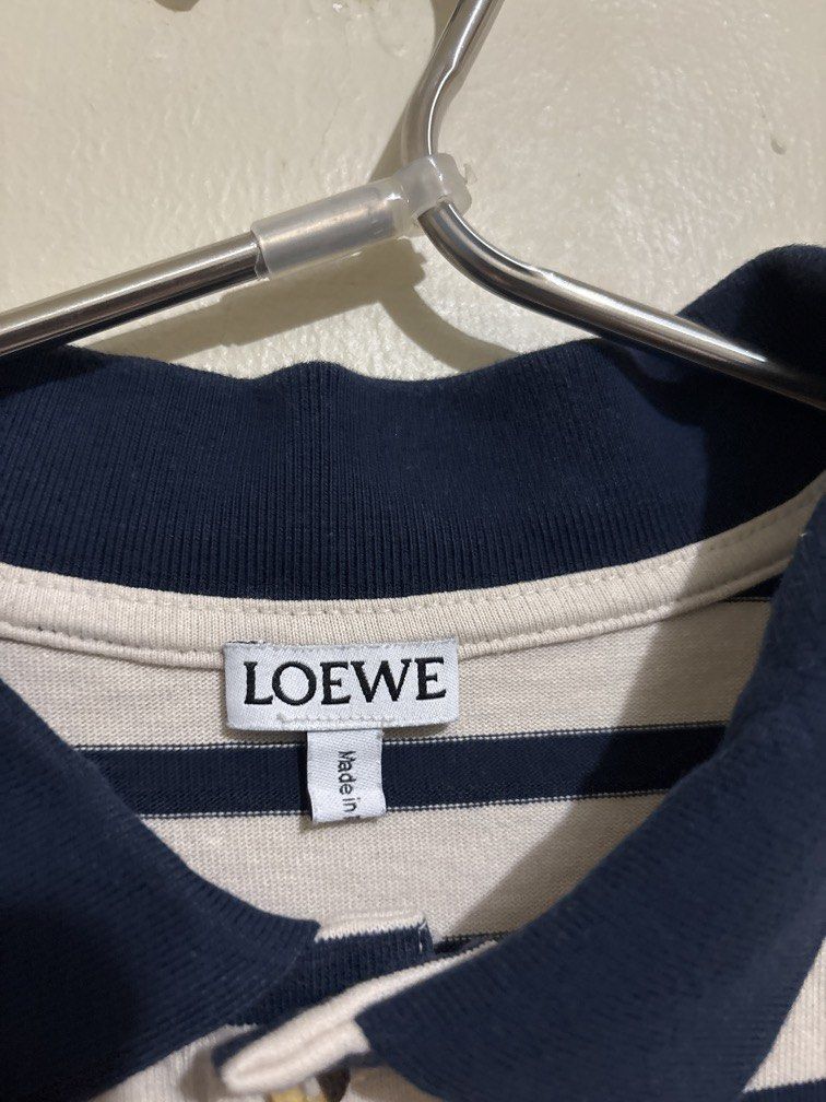 Authentic Loewe Anagram Polo Longsleeves (Category: Tshirts & Polo Shirts ) located in Muntinlupa City. Submitted by owrayttttt (Listing ID 1470123535, Image 3). Description: - Authentic Loewe Anagram Polo Longsleeves - Medium size 21x26 - No issue - Complete tags - Free shipping via j&t.