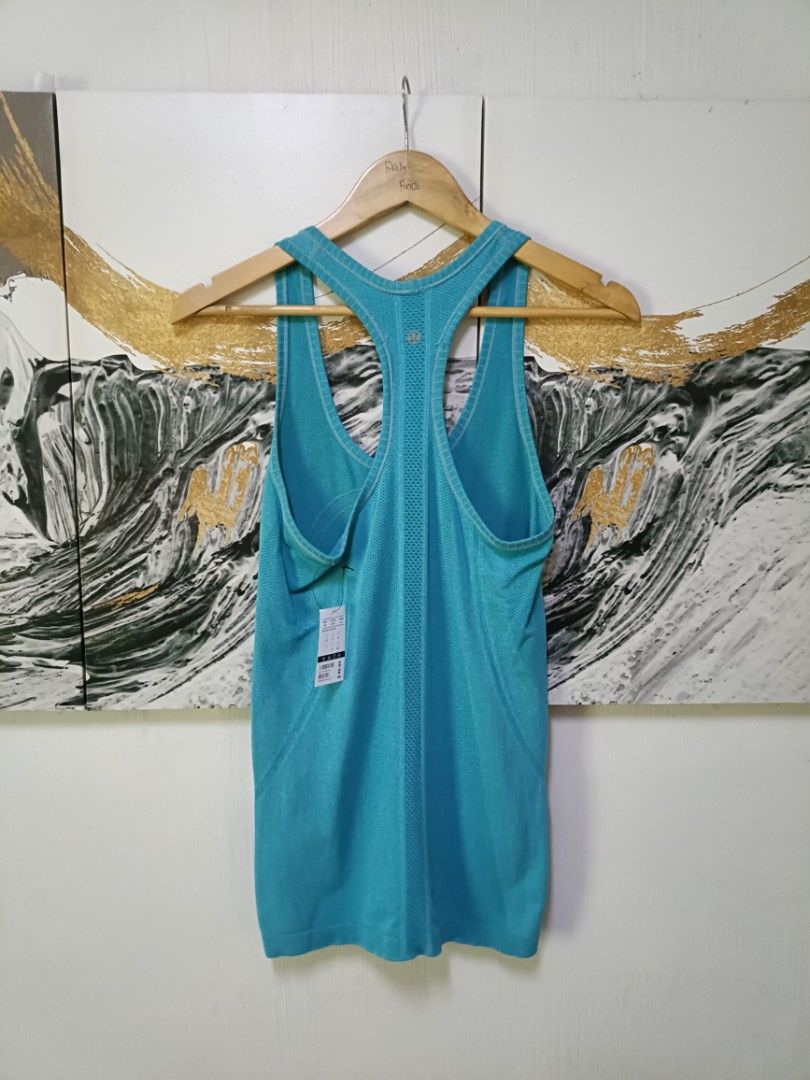 AUTHENTIC Lululemon Swiftly Tech Racerback (Category: Activewear) located in Manila. Submitted by bvnnie (Listing ID 1469989954, Image 3). Description: Authentic Lululemon Swiftly Tech Racerback inches Armpit to Armpit/Widht Lenght/ fittings is Large Excellent Condition, Issue: Message if you have any other question about sizing. We do shipping nation wide I'm also A A open for video call so that you can see the item you 're interested to buy. Co