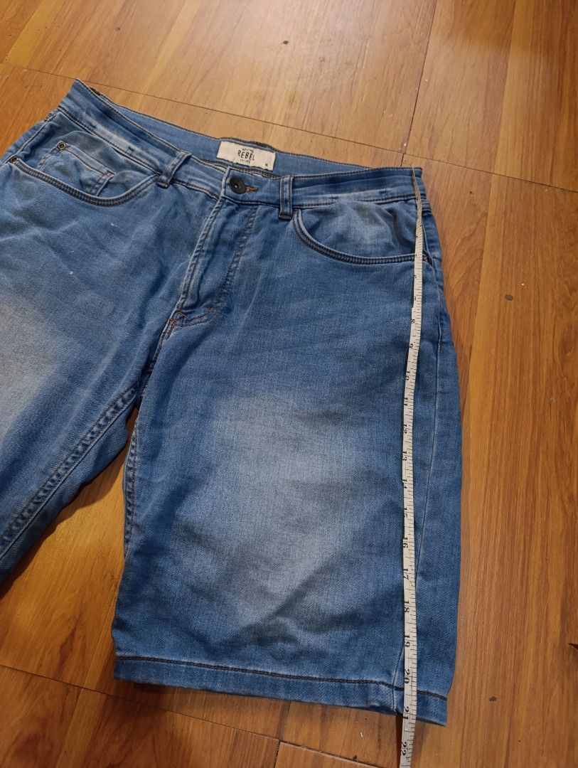 Authentic Redefined Rebel Jorts (Category: Shorts) located in Bulacan. Submitted by koritooo (Listing ID 1470003812, Image 3). Description: Authentic Redefined Rebel Jorts Good as new no issue Size M Dimensions: 34 Width 21 Length 11 Hem Color rate: 10/10.