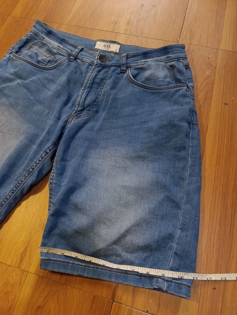Authentic Unrefined Rebel Jorts (Category: Shorts) located in Bulacan. Submitted by koritoo (Listing ID 1470005314, Image 2). Description: Authentic Redefined Rebel Jorts Good as new no issue Size M Dimensions: 34 Width 21 Length 11 Hem Color rate: 10/10.