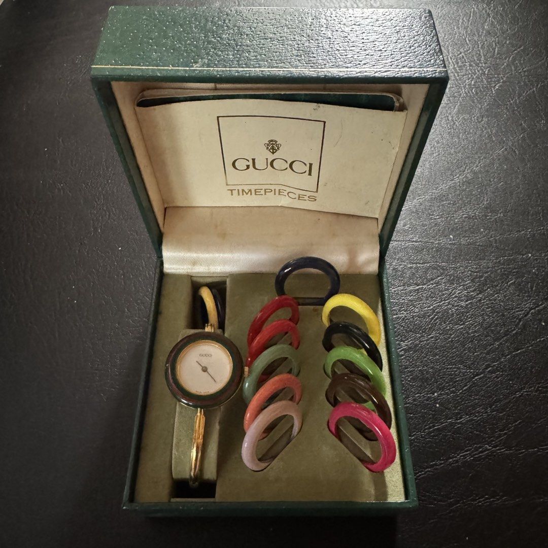 AUTHENTIC VINTAGE Gucci 11/12.2 Watch Interchangeable Bezels (Category: Luxury Watches) located in Bulacan. Submitted by caseforless (Listing ID 1469962301, Image 1). Description: The Gucci 11/12.2 is a vintage women’s luxury change-bezel wristwatch originally produced in the 1990s. It is famous for its jewelry-like bangle design and customizable screw-on bezels. Key Specifications & Description • Brand & Model: Gucci Change Bezel (Reference 11/1