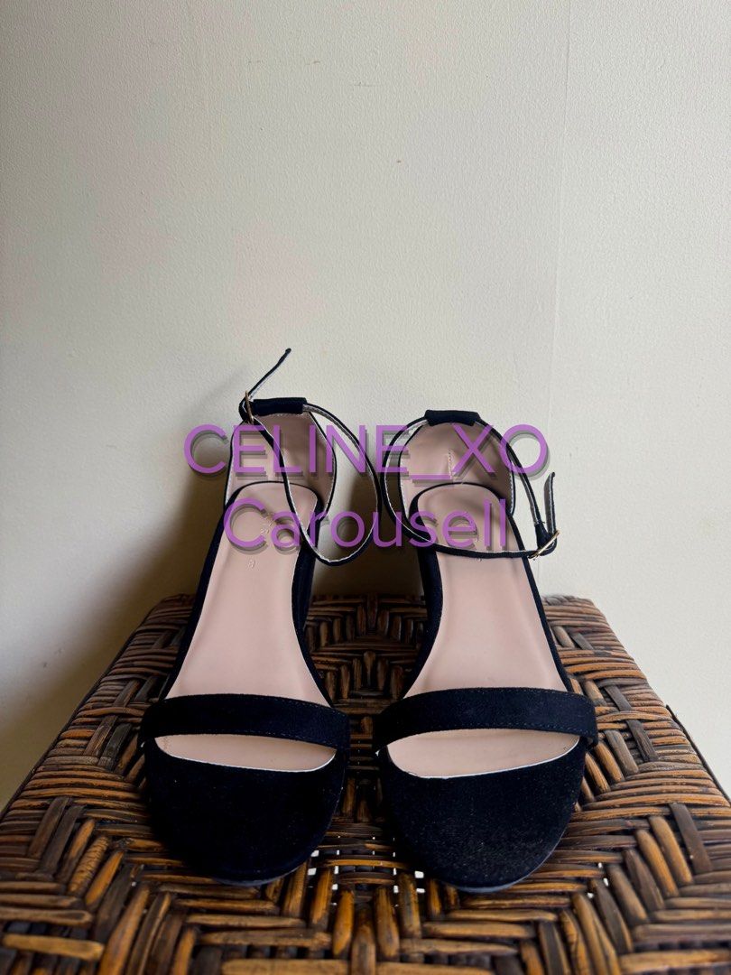 AZTRID - Black Velvet Heels (Category: Heels) located in Binangonan. Submitted by celine_xo (Listing ID 1469835926, Image 1). Description: Never been used because I have other heels and shoes rotation. Feel free to PM me if you have any questions. 😊.