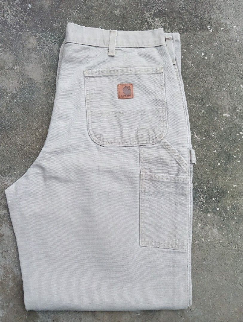 B11 DES (Category: Jeans) located in Manila. Submitted by jaythrift_08 (Listing ID 1470043752, Image 1). Description: B11 DES 36X45X9 SCRATCHES, STAINS.