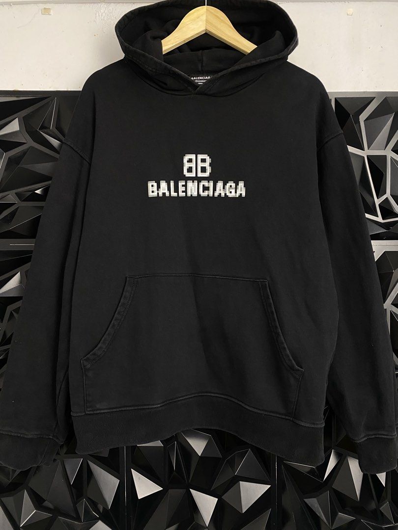 BALEN BB PIXEL DESIGN (Category: Coats, Jackets and Outerwear) located in Bulacan. Submitted by balenciaga_apparel01 (Listing ID 1470127481, Image 1). Description: BALEN BB PIXEL DESIGN - 23 WIDTH X 27.5 LENGTH - EXCELLENT CONDITION - COMPLETE TAGS - COLOR RATE: 9/10 - NO ISSUE - FREE SHIPPING NATIONWIDE - LOC BULACAN .