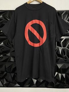 (Category: ) located in . Submitted by balenciaga_apparel01 (Listing ID 1470120256, Image 1). Description: .