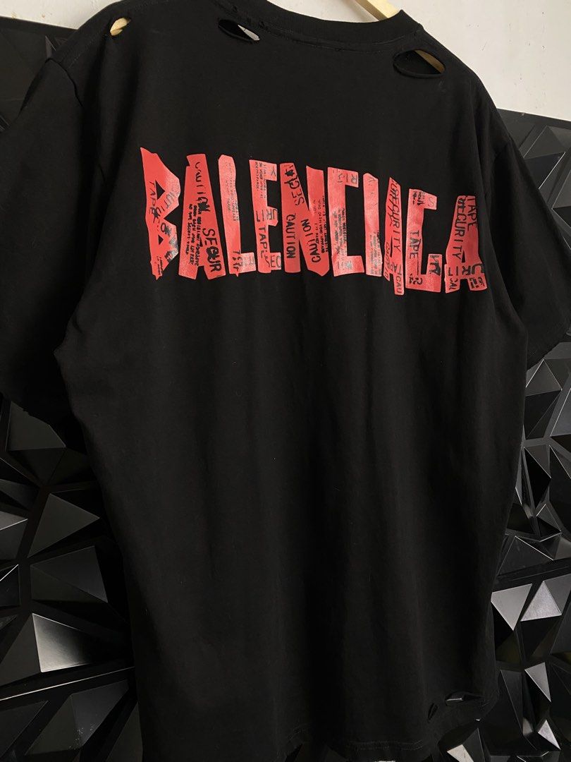 BALEN SECURITY TAPE LOGO (Category: Coats, Jackets and Outerwear) located in Bulacan. Submitted by balenciaga_apparel01 (Listing ID 1470121616, Image 3). Description: BALEN SECURITY TAPE LOGO - 23 WIDTH X 29 LENGTH - EXCELLENT CONDITION LIKE BNEW - COMPLETE TAGS - COLOR RATE: 9.5/10 - NO ISSUE - FREE SHIPPING NATIONWIDE - LOC BULACAN .