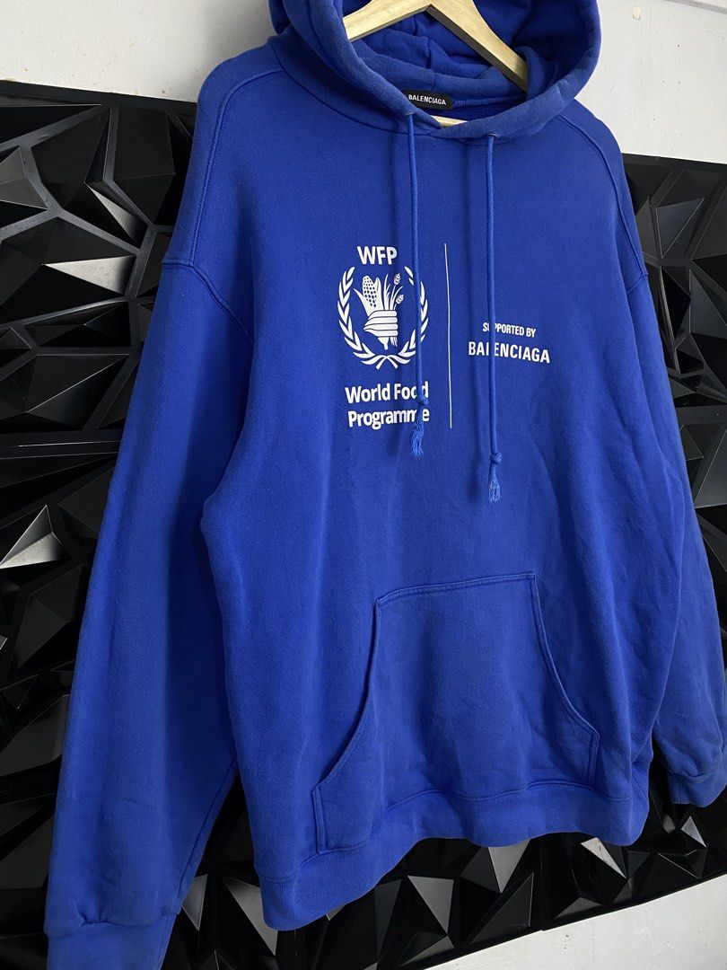 BALEN WFP HOODIE (Category: Coats, Jackets and Outerwear) located in Bulacan. Submitted by balenciaga_apparel01 (Listing ID 1470127329, Image 2). Description: BALEN WFP HOODIE - 23 WIDTH X 29 LENGTH - EXCELLENT CONDITION - COMPLETE TAGS - COLOR RATE: 8/10 - NO ISSUE (sign of use only) - FREE SHIPPING NATIONWIDE - LOC BULACAN .