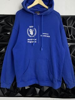 (Category: ) located in . Submitted by balenciaga_apparel01 (Listing ID 1470127329, Image 1). Description: .