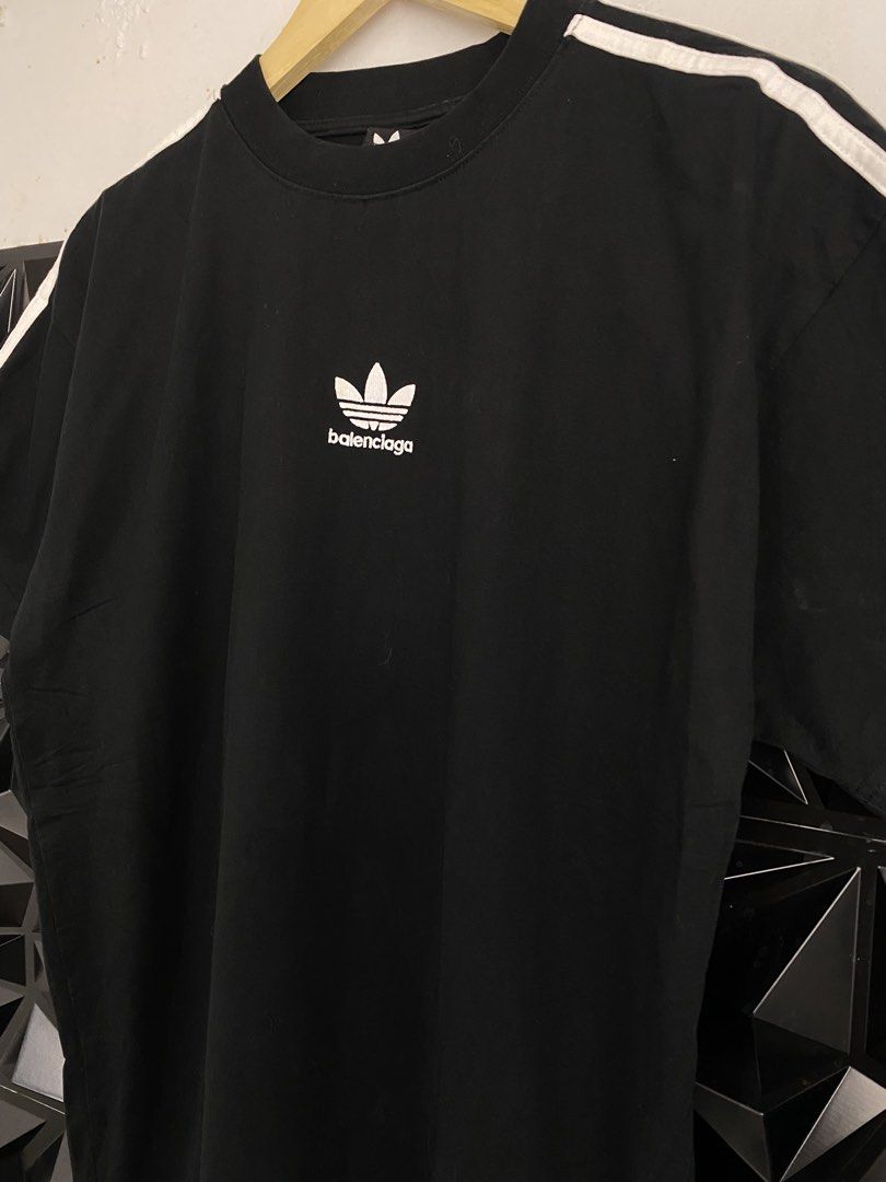 BALEN X ADIDAS STRIPES EMBROIDERED DESIGN (Category: Coats, Jackets and Outerwear) located in Bulacan. Submitted by balenciaga_apparel01 (Listing ID 1470121842, Image 2). Description: BALEN X ADIDAS STRIPES EMBROIDERED DESIGN - 22 WIDTH X 28 LENGTH - EXCELLENT CONDITION LIKE BNEW - COMPLETE TAGS - COLOR RATE: 9.5/10 - NO ISSUE - FREE SHIPPING NATIONWIDE - LOC BULACAN .
