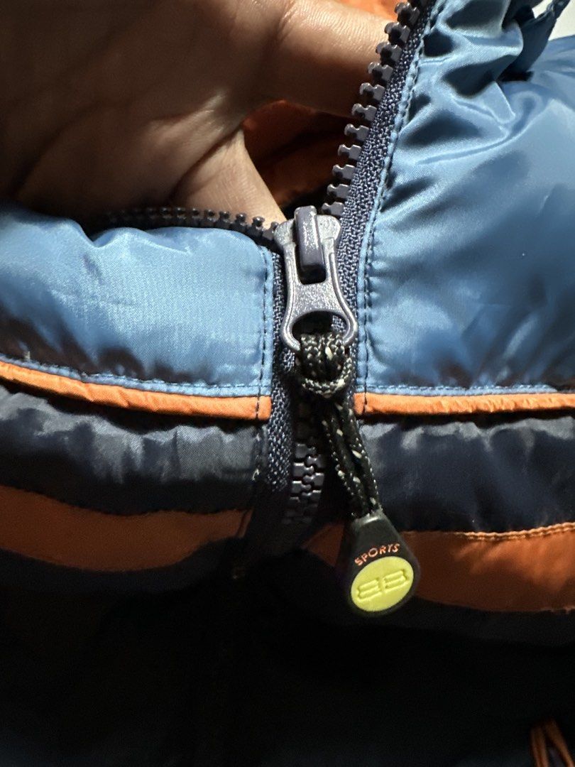 Balenciaga (Category: Coats, Jackets and Outerwear) located in Legazpi City. Submitted by lootsi (Listing ID 1470109563, Image 3). Description: .
