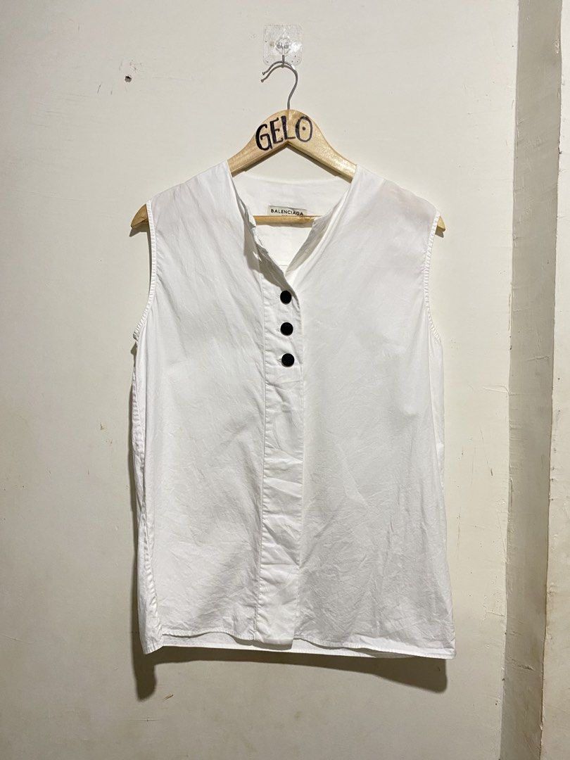 BALENCIAGA FOR WOMENS (Category: Activewear) located in Cagayan de Oro. Submitted by ansasalab39908 (Listing ID 1469973496, Image 1). Description: Size 38 (W20xL27) Condition: goodcondition Color rate: 9.3/10 Flaws: faded washtag Authentic/Legit.