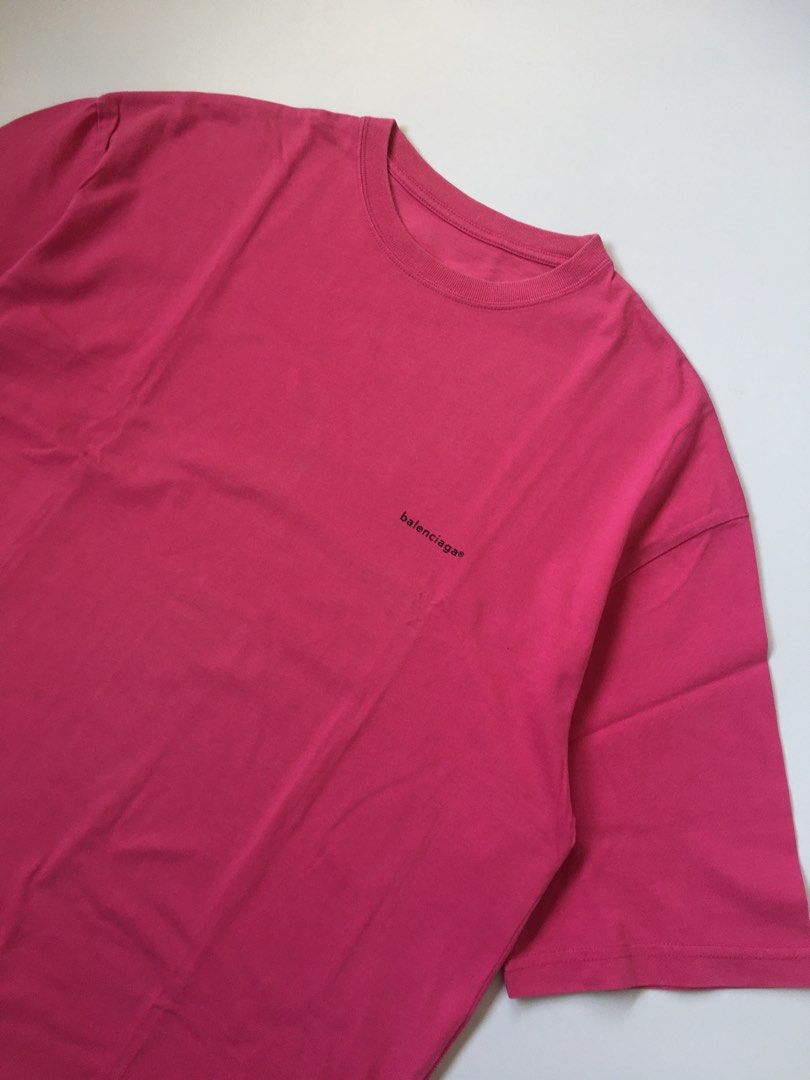 BALENCIAGA PINK T-SHIRT (Category: Tshirts & Polo Shirts ) located in Dasmarinas. Submitted by justhrift.ph (Listing ID 1470123575, Image 2). Description: BALENCIAGA -CONDITION 10/10 -COLOR RATE 10/10 -DIMES:W23 L29 -NO ISSUE -BESTFIT:LARGE TO XL PRICE:600+SF 📍PAYMENT FIRST ❌NO COD / NO COP 🚚J&T EXPRESS DELIVERY 🚩LOC.DASMARIÑAS CAVITE 📍PM/DM📩📩📩.