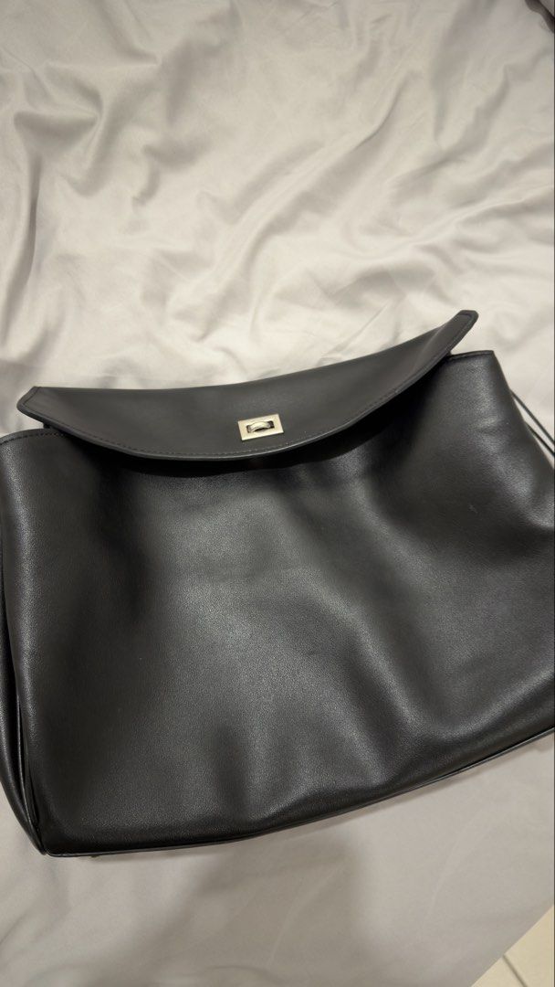 Balenciaga Rodeo, Luxury, Bags & Wallets on Carousell