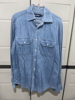 (Category: ) located in . Submitted by zntinycloset (Listing ID 1469974498, Image 1). Description: .