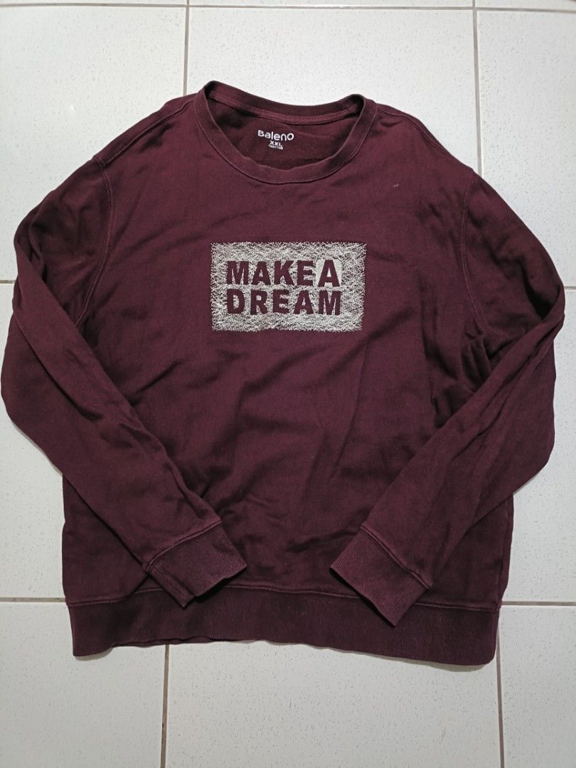 Baleno Make a Dream Maroon Sweatshirt XXL (Category: Coats, Jackets and Outerwear) located in Manila. Submitted by quartz.rewind (Listing ID 1470116343, Image 1). Description: "🔥 10% OFF if you buy any 2 items! / 15% OFF for 3+ items. Shipping can be combined to save you money. Valid this week only!" Description: Up for grabs is a comfortable, deep maroon/burgundy crewneck sweatshirt from Baleno. Features a unique, distressed textured box print 