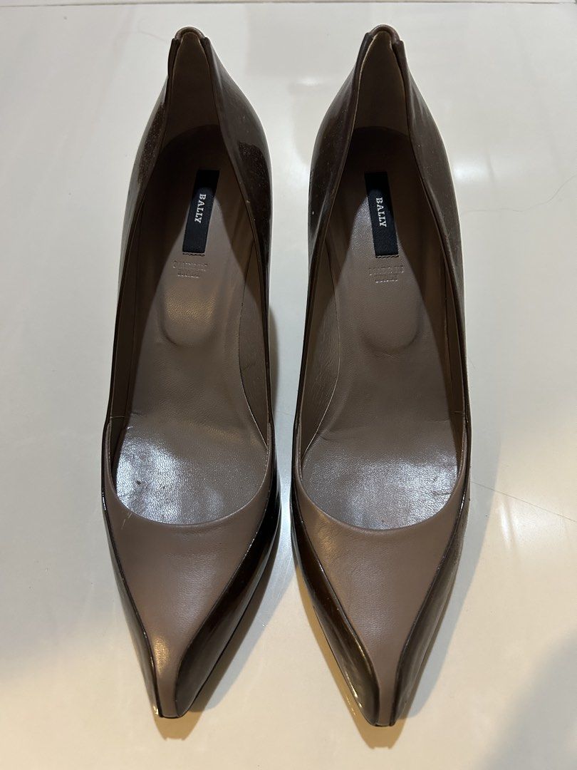 Bally Pumps EU 39.5 / US 9 (Category: Heels) located in Makati City. Submitted by miss.manolos.closet (Listing ID 1469949291, Image 1). Description: .