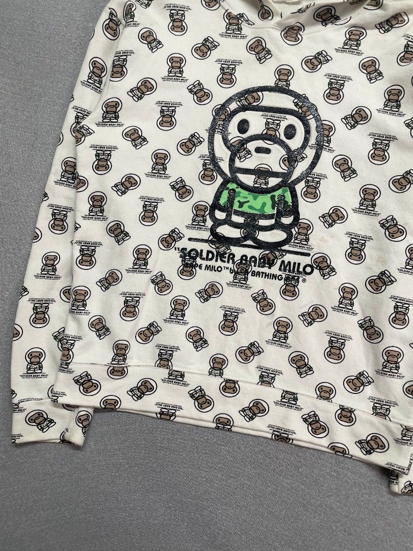 Bape Baby Milo Pullover Hoodie (Category: Coats, Jackets and Outerwear) located in Manila. Submitted by _retrovate (Listing ID 1469991316, Image 3). Description: XL Good condition Need wash.