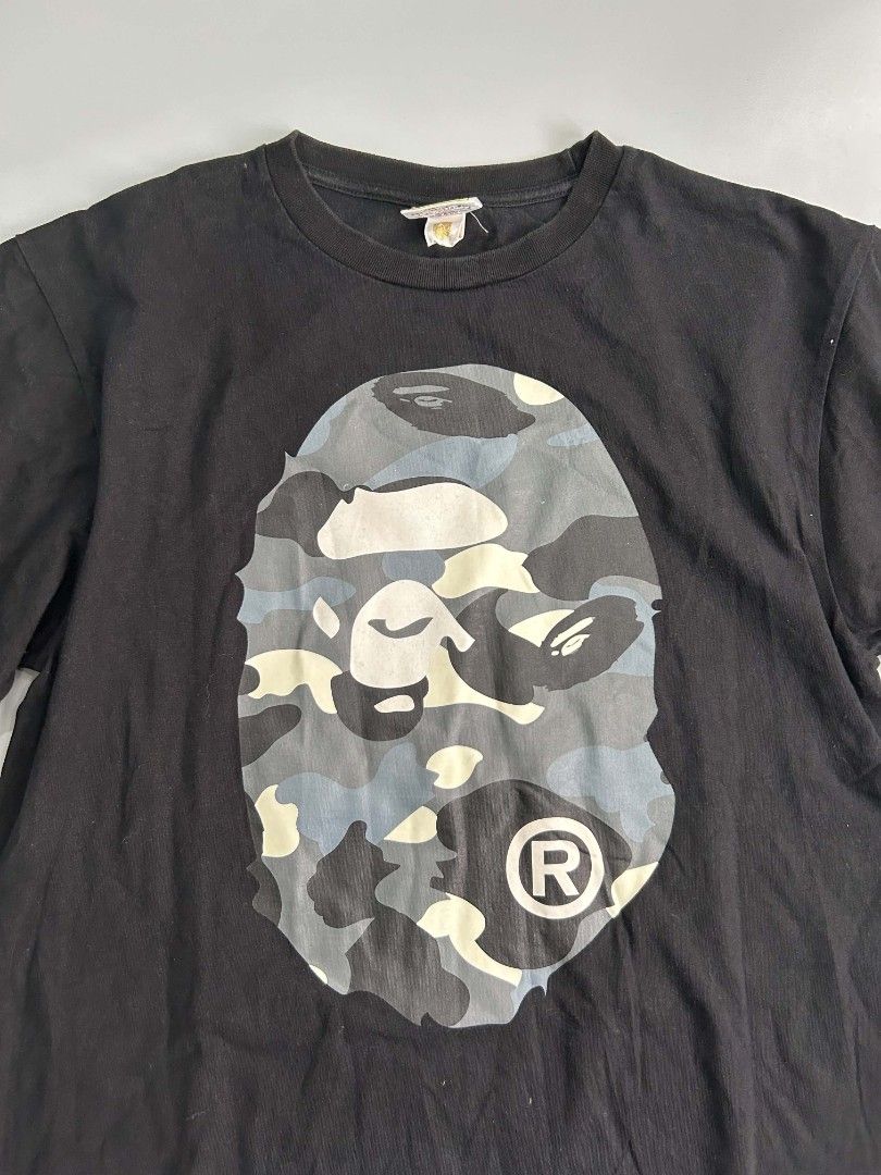 Bape big head logo tshirt (Category: Activewear) located in Santa Rosa. Submitted by _ba_mo_si_ (Listing ID 1470139819, Image 3). Description: Size large 21 width 29 length Plus sf Dm.