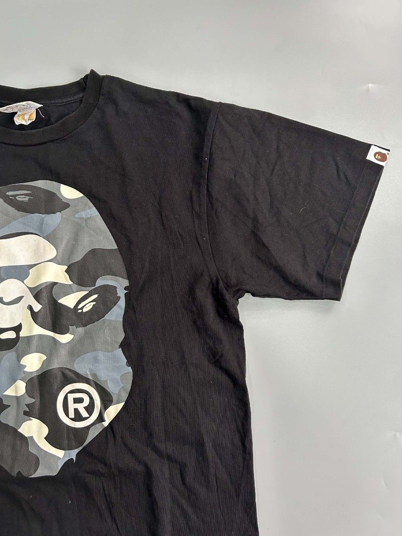 Bape big head logo tshirt (Category: Activewear) located in Santa Rosa. Submitted by _ba_mo_si_ (Listing ID 1470139819, Image 2). Description: Size large 21 width 29 length Plus sf Dm.