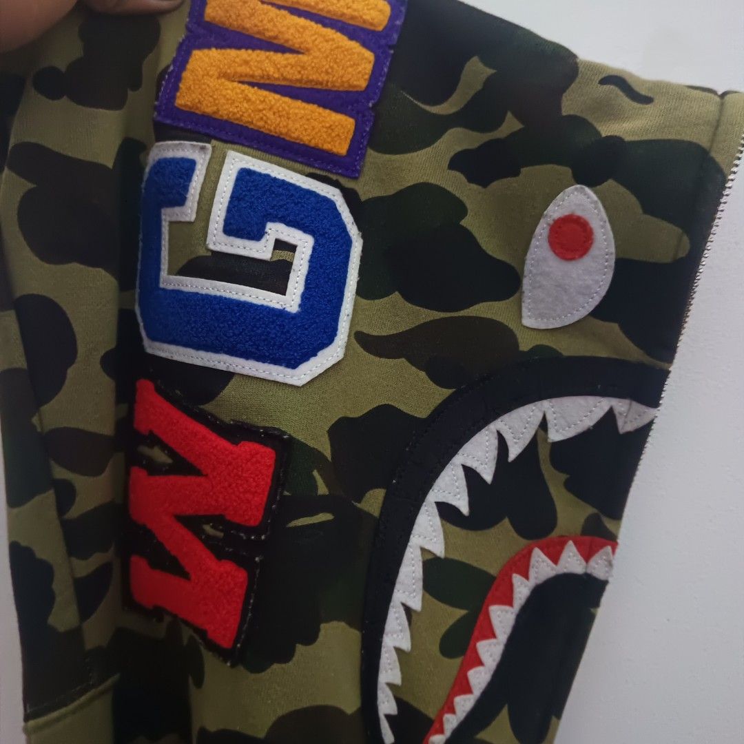 Bape shark authentic (Category: Coats, Jackets and Outerwear) located in Manila. Submitted by its_u_boy_cee (Listing ID 1469960776, Image 2). Description: .