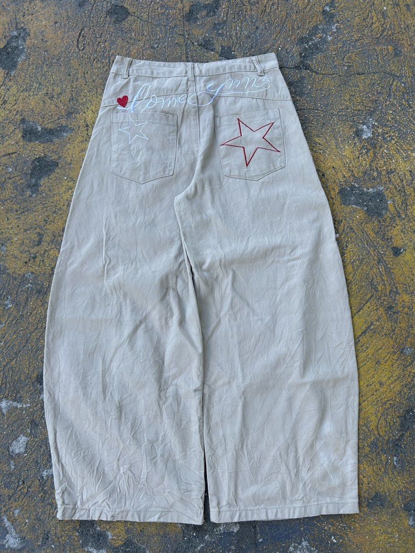 Barrel Pants with embroidered design (Category: Jeans) located in Caloocan City. Submitted by hustlenhunt (Listing ID 1469984039, Image 1). Description: Dimes: W-31 L-39.5 Thigh-14 Hem-11.5 -No Issue -Condition-10/10 Need Wash .