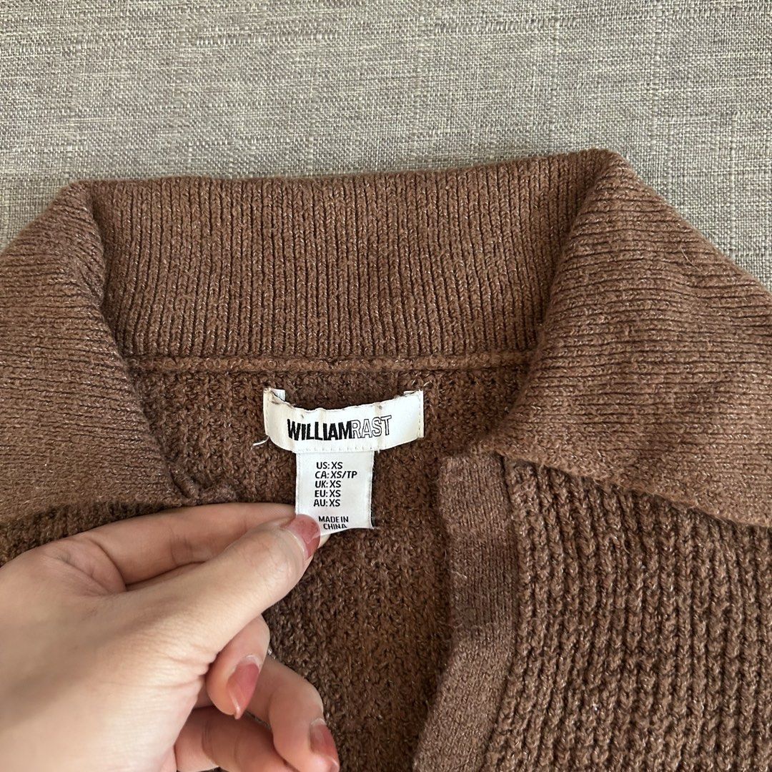 Basic Brown Long sleeve Sweater (Category: Longsleeves) located in San Juan City. Submitted by e_declutters2019 (Listing ID 1469974137, Image 3). Description: • measurement posted .