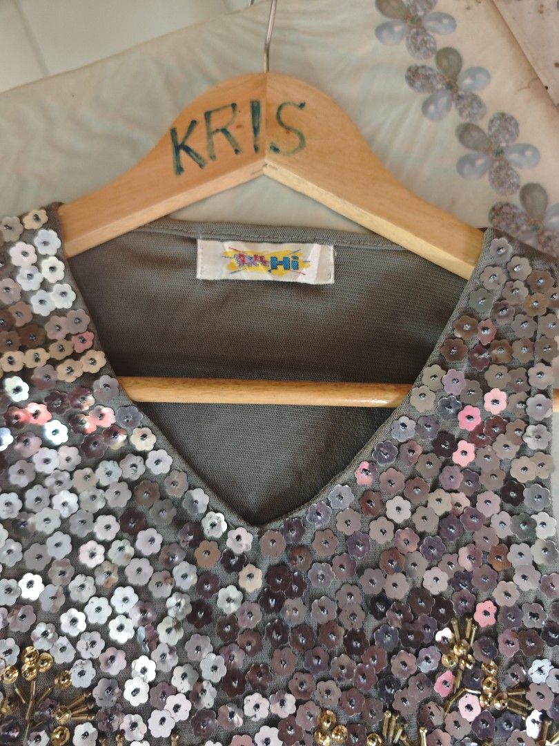 Beaded y2k patterned top (Category: Others Tops) located in Binalbagan. Submitted by Kristoffer_Arguelles (Listing ID 1470013567, Image 2). Description: good as new xs-s 13x19 dimension .