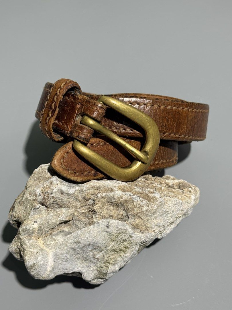 Beams Belt Italian Leather (Category: Belts) located in Las Pinas. Submitted by weryouat (Listing ID 1470030074, Image 1). Description: Beams Italian Leather Belt🚨🚨🚨 Fits 26-30 waist Used Condition Stitiched 1400 only MOP BPI/GCASH SHIP VIA J&T/Lalamove PAYMENTS FIRST POLICY LAS PINAS📍.