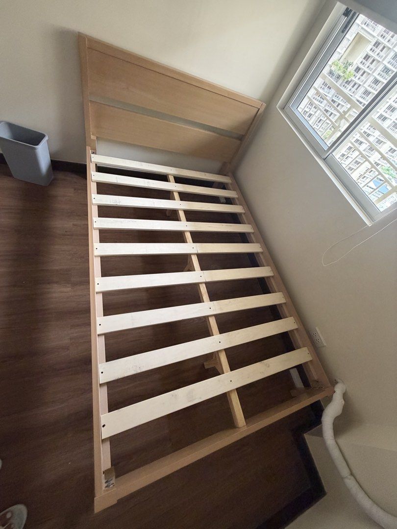 Bed Frame Semi Double (Category: Bed Frames & Mattresses) located in Taguig. Submitted by sarahthegreatest (Listing ID 1469966868, Image 2). Description: Mandaue Bed Frame Semi double.